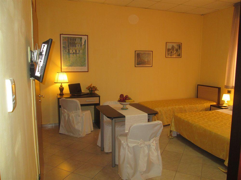 Residenza Partenopea Naples Luaran gambar